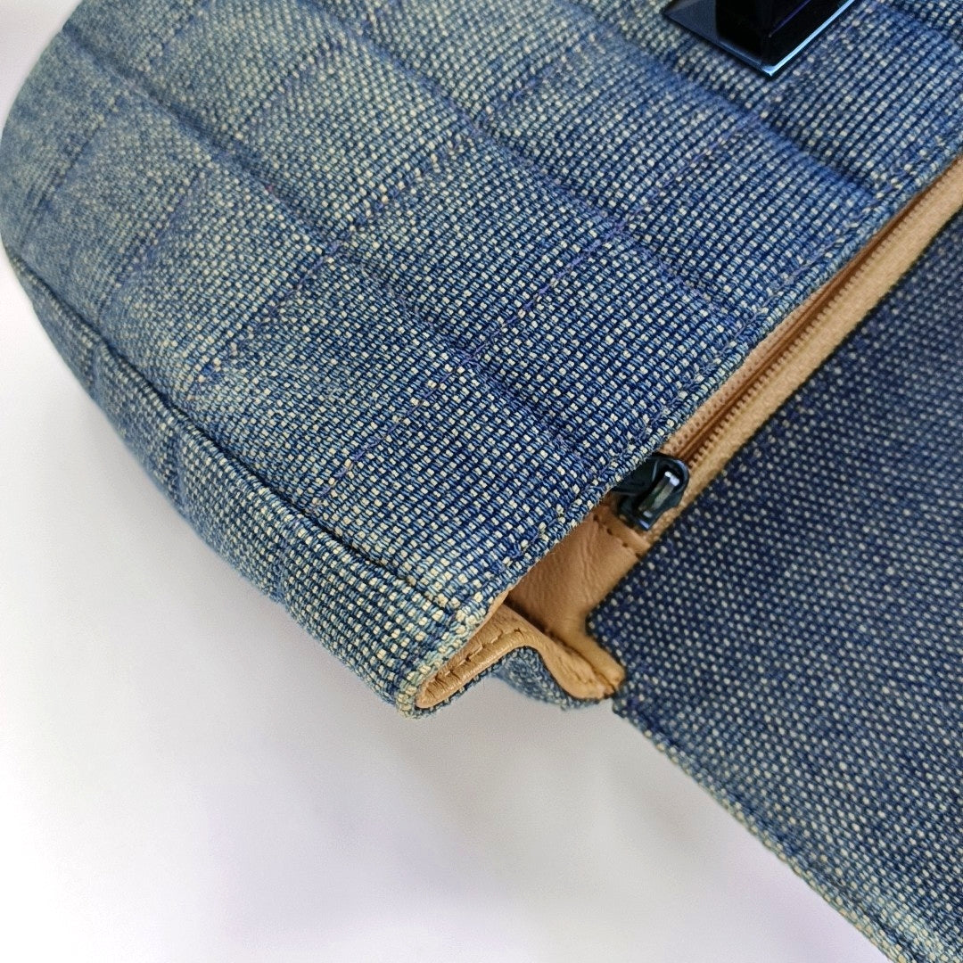 2.55 Quilted Canvas Blue