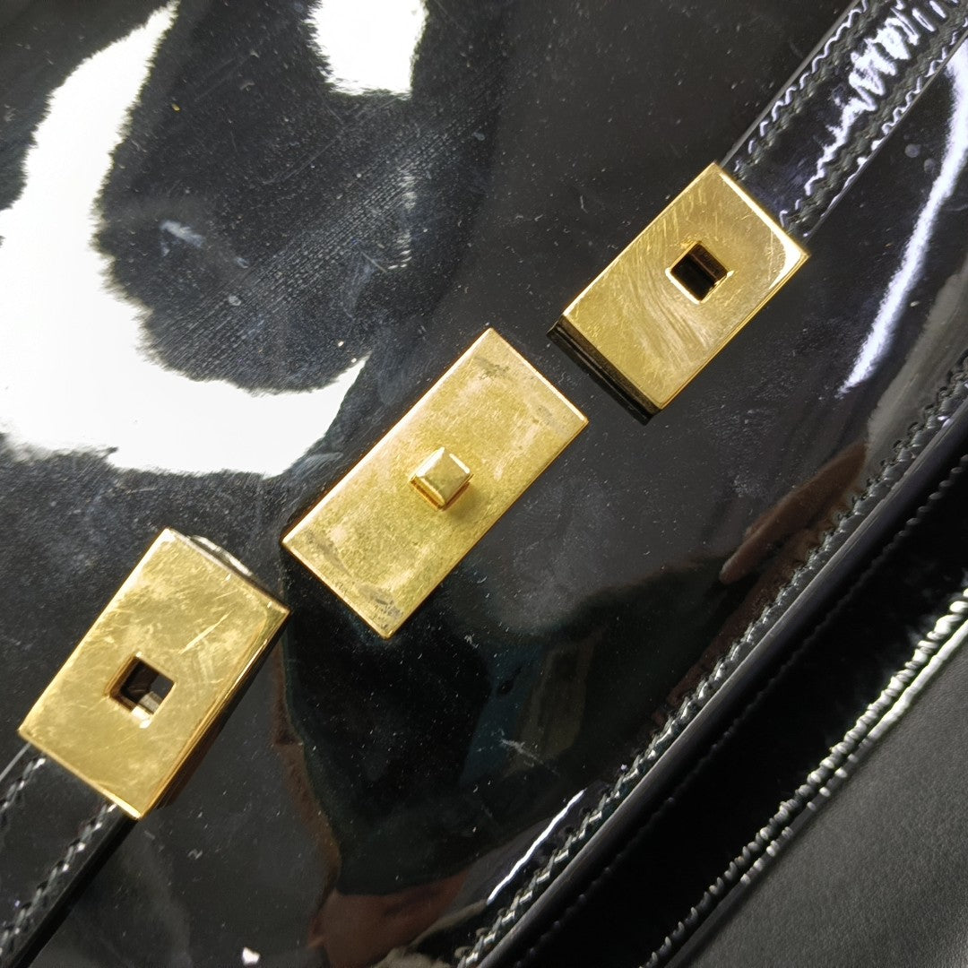 MANHATTAN Medium Patent Leather Black