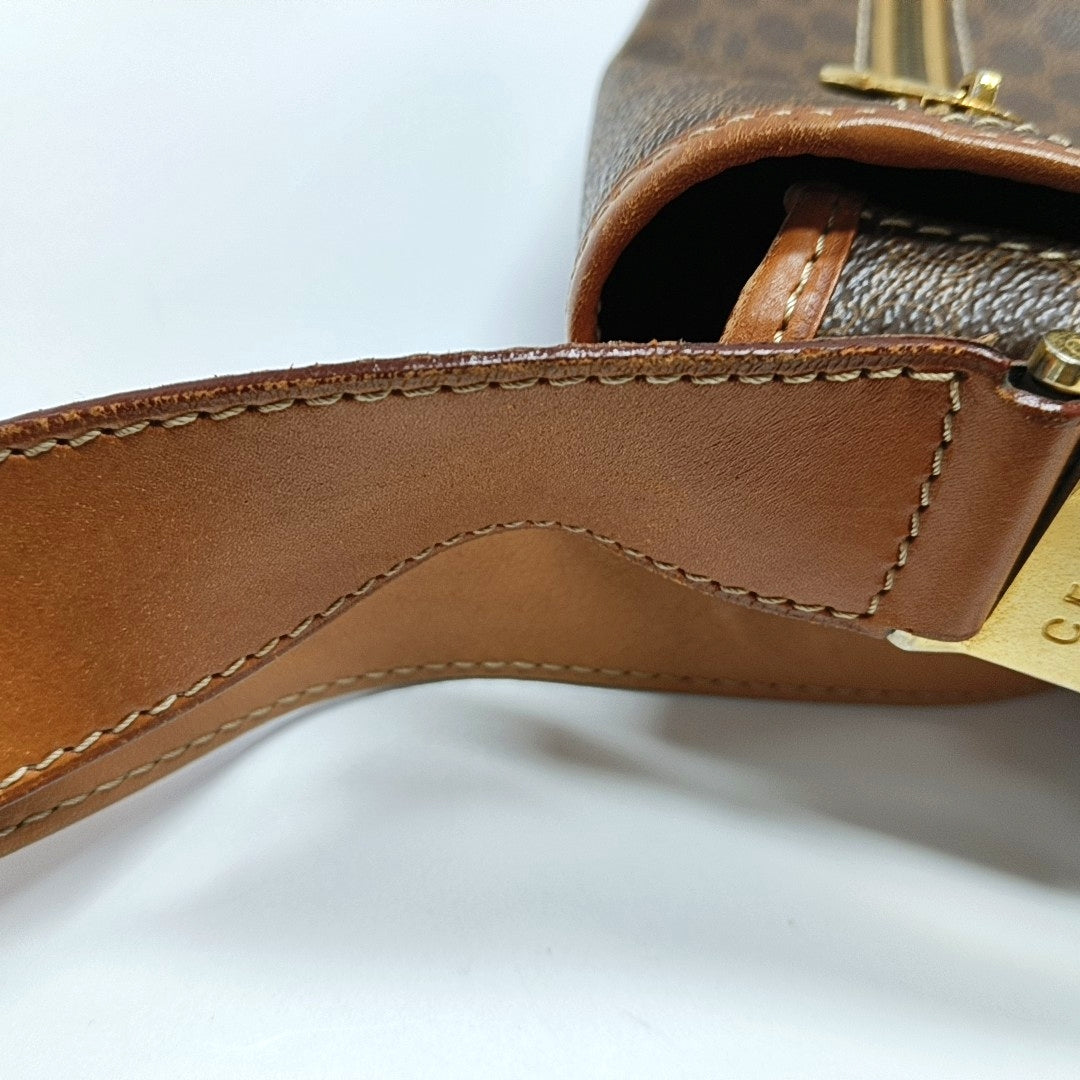 Coated Canvas Brown