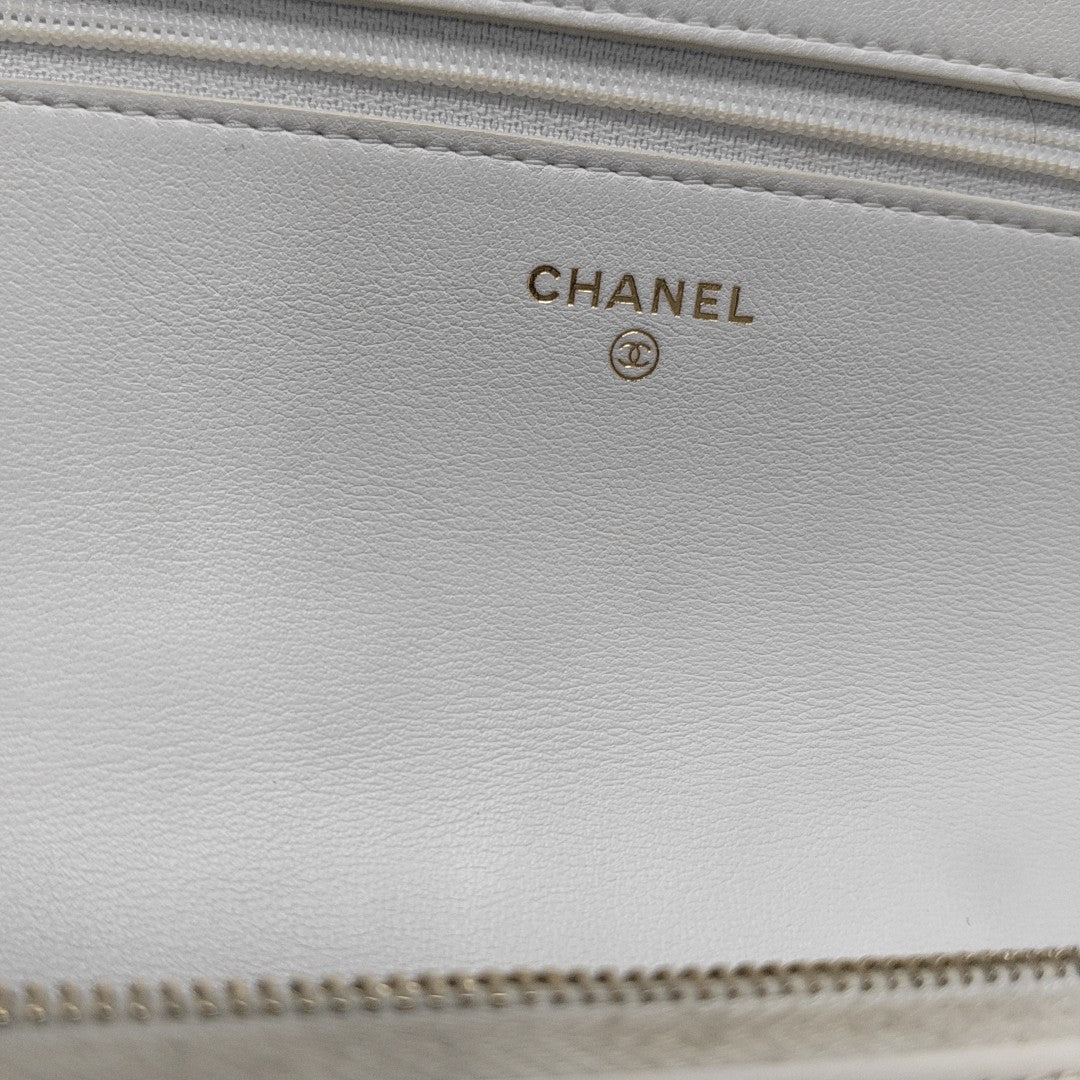 WOC Quilted Calfskin White