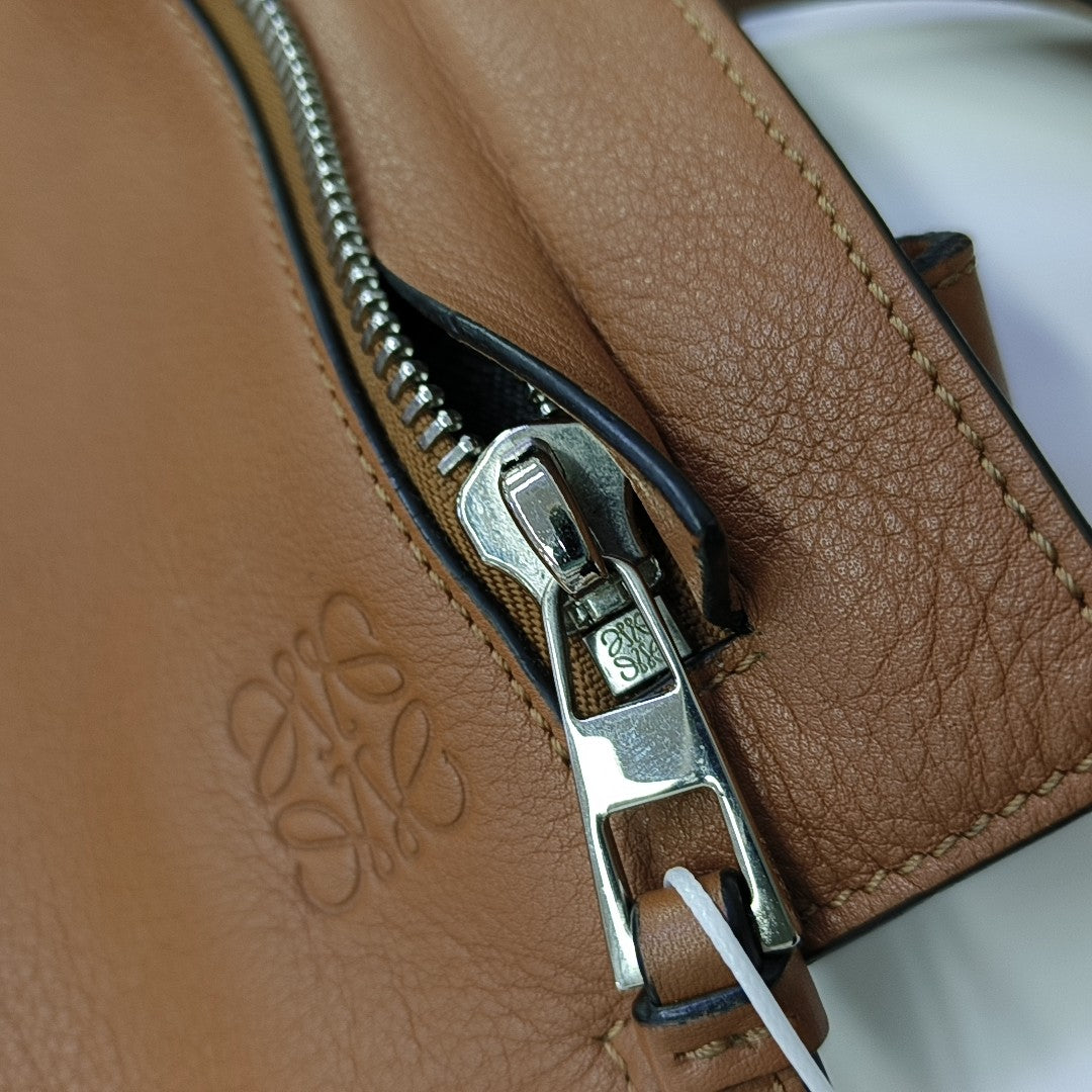 T Messenger Calfskin Brown