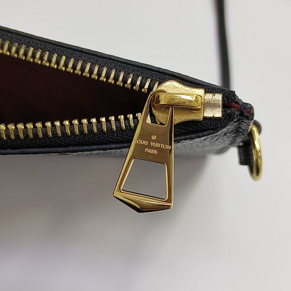 NÉONOÉ MM Calfskin Black