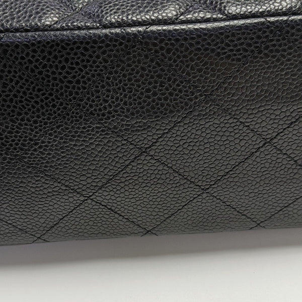 CLASSIC FLAP Maxi Quilted Grained Calfskin Black