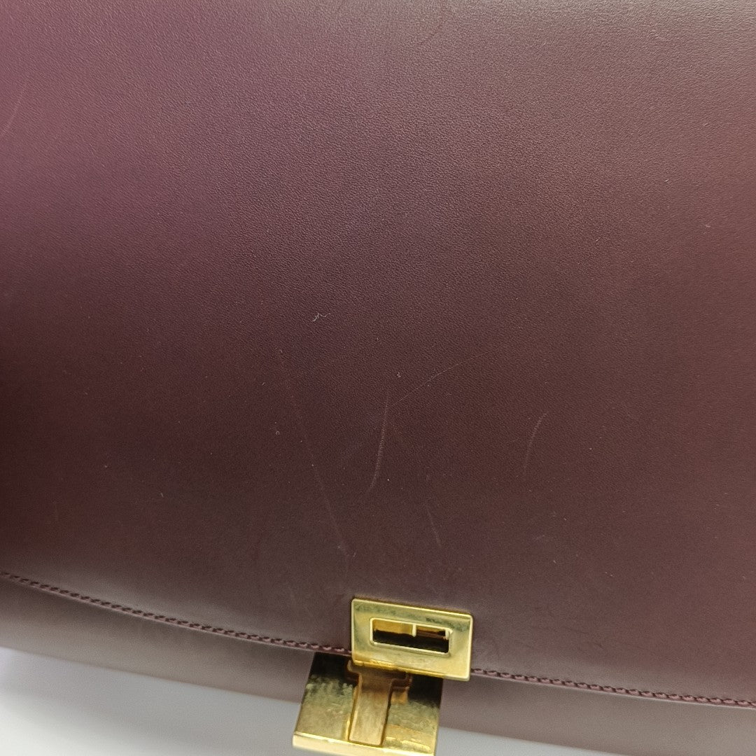 TRAPEZE Medium Calfskin Red