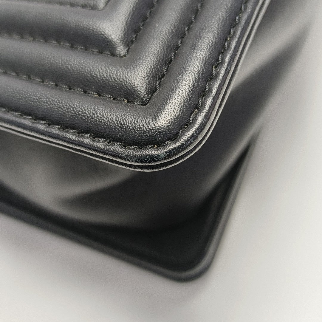 BOY CHANEL Medium Quilted Calfskin Black