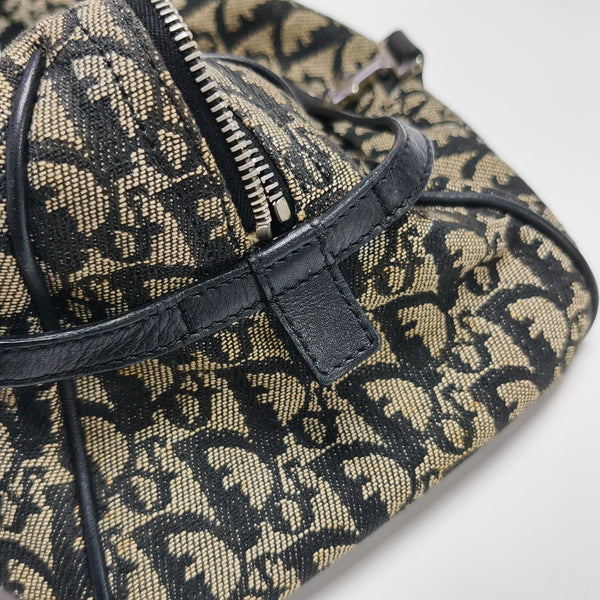 Oblique Canvas Top Handle Bag Gray