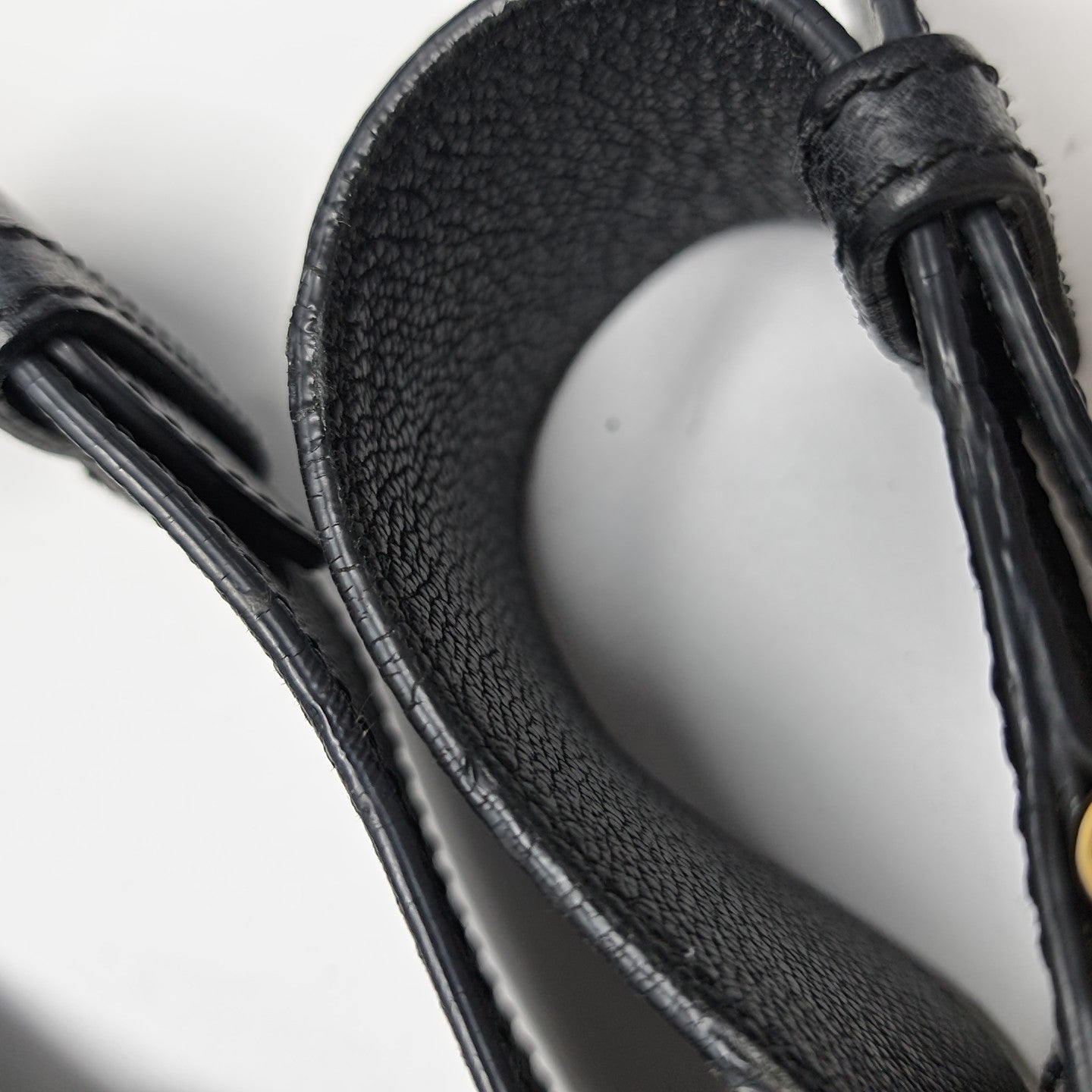 Elmstone Calfskin Black