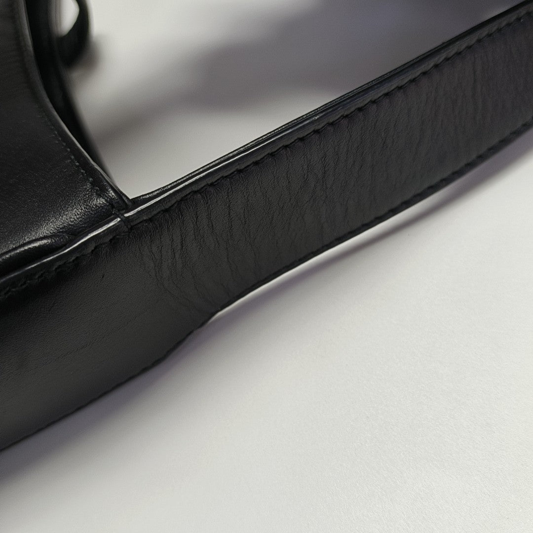 LE 5 À 7 Small Calfskin Black