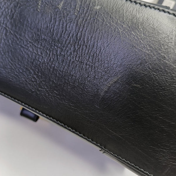 Downtown Small Calfskin Black