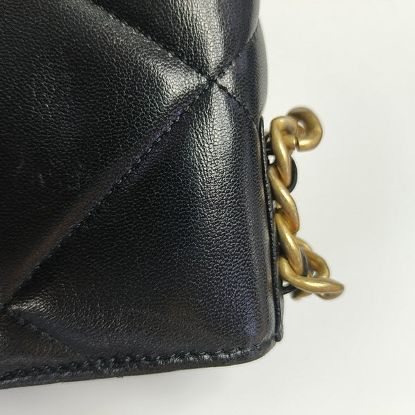 CHANEL 19 WOC Quilted Lambskin Black