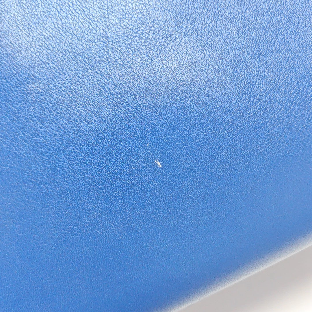 SAC DE JOUR Nano Calfskin Blue