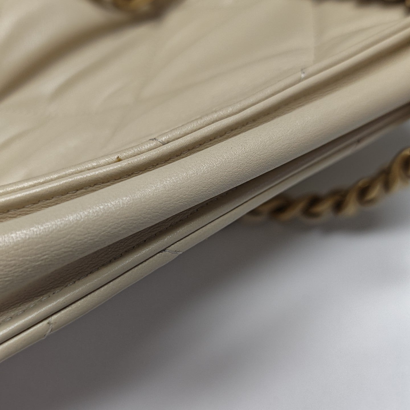 CHANEL 19 WOC Quilted Lambskin Beige