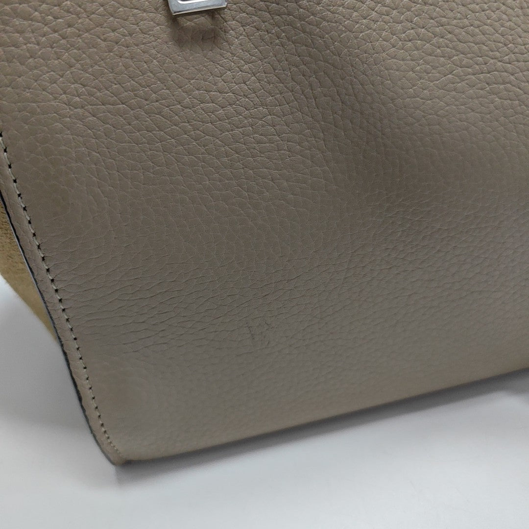 TRAPEZE Small Calfskin Beige