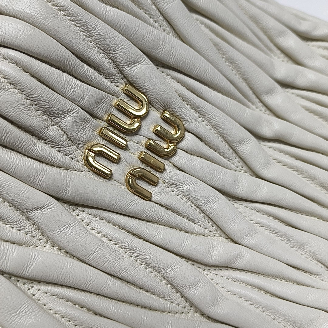 Quilted Lambskin Bucket Bag White