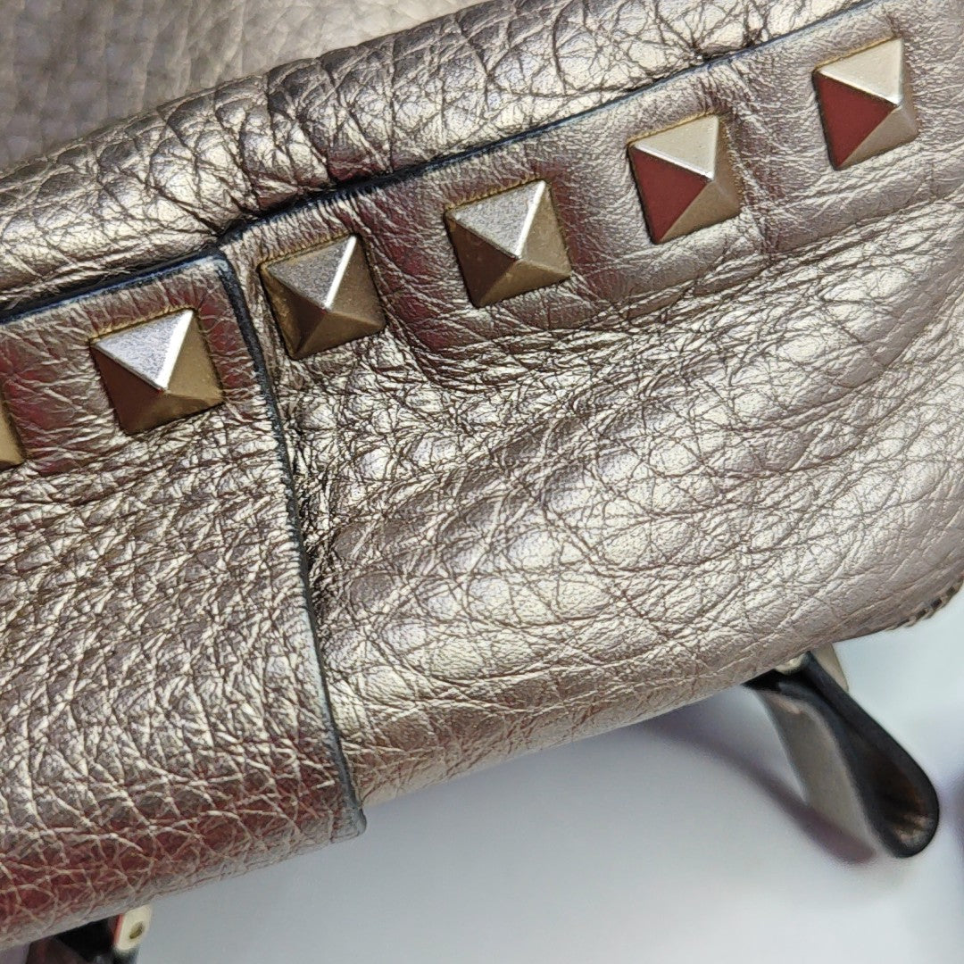 Piel de Becerro Rockstud Oro