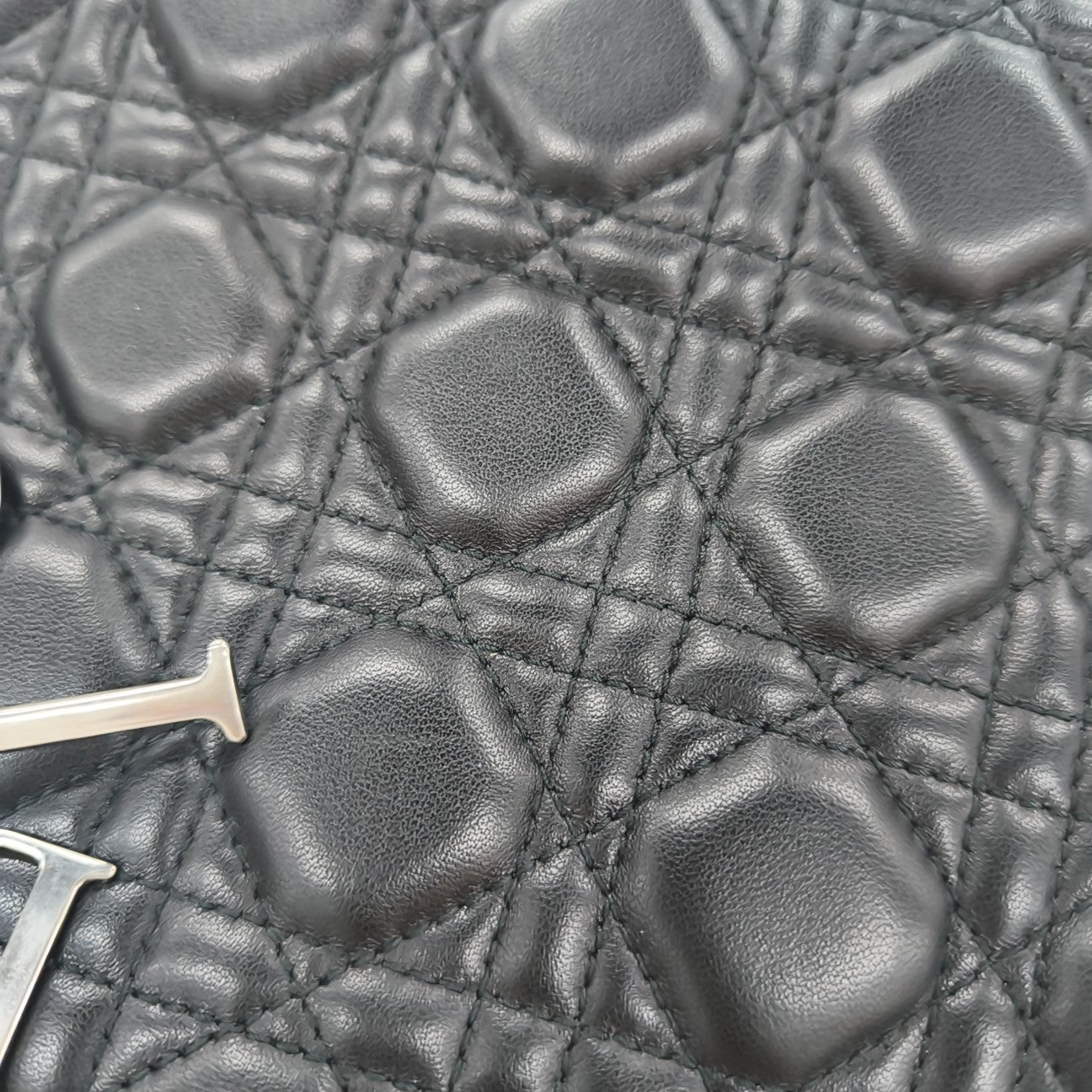 Lady Dior Medium Cannage Lambskin Black