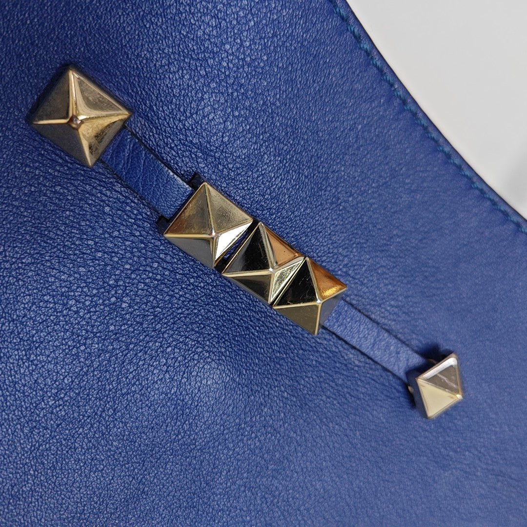Piel de becerro Rockstud azul