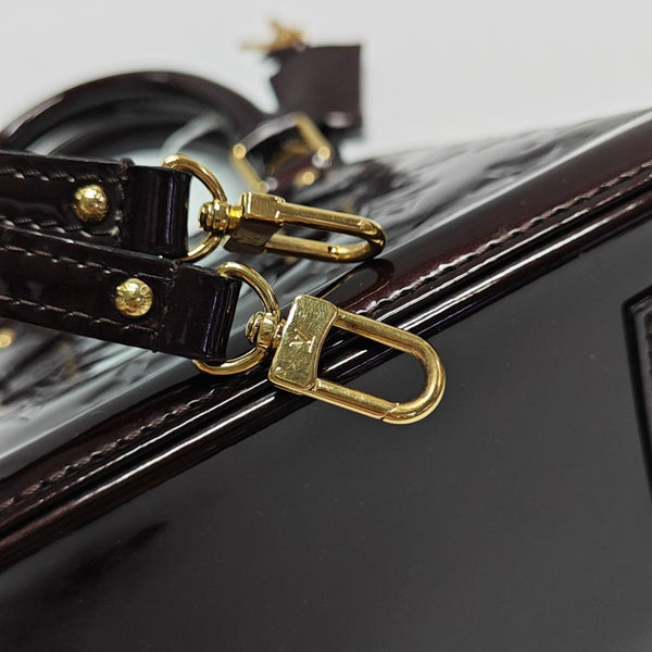 Authenticated pre-owned  ALMA BB Patent Leather Red - Crossbody Bag at Looply