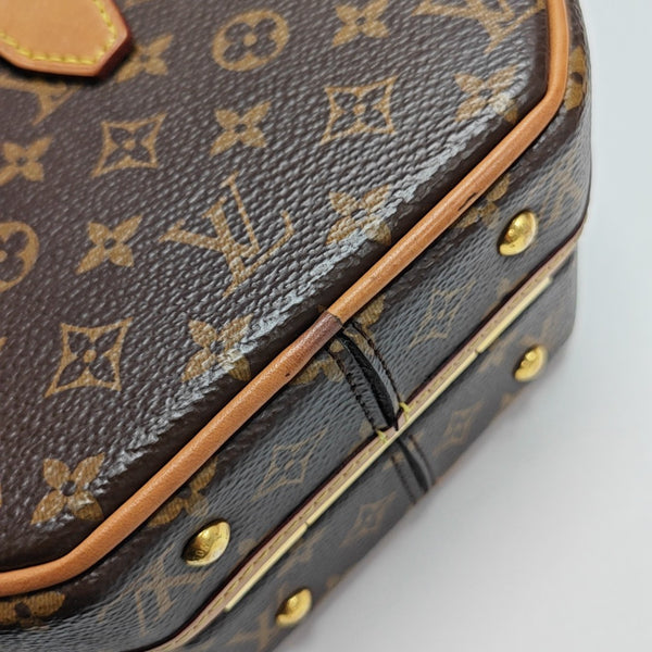BOITE CHAPEAU PM Monogram Coated Canvas Brown