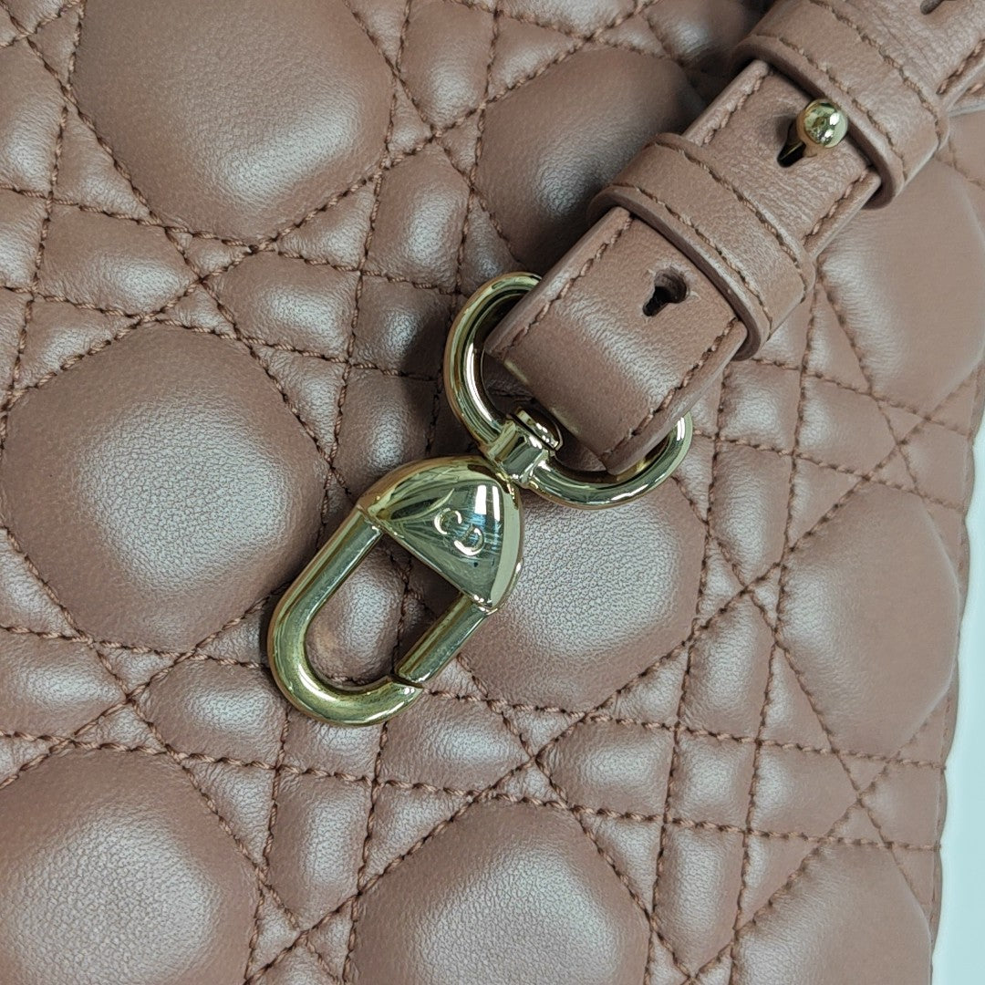 Lady Dior Small Cannage Lambskin Beige