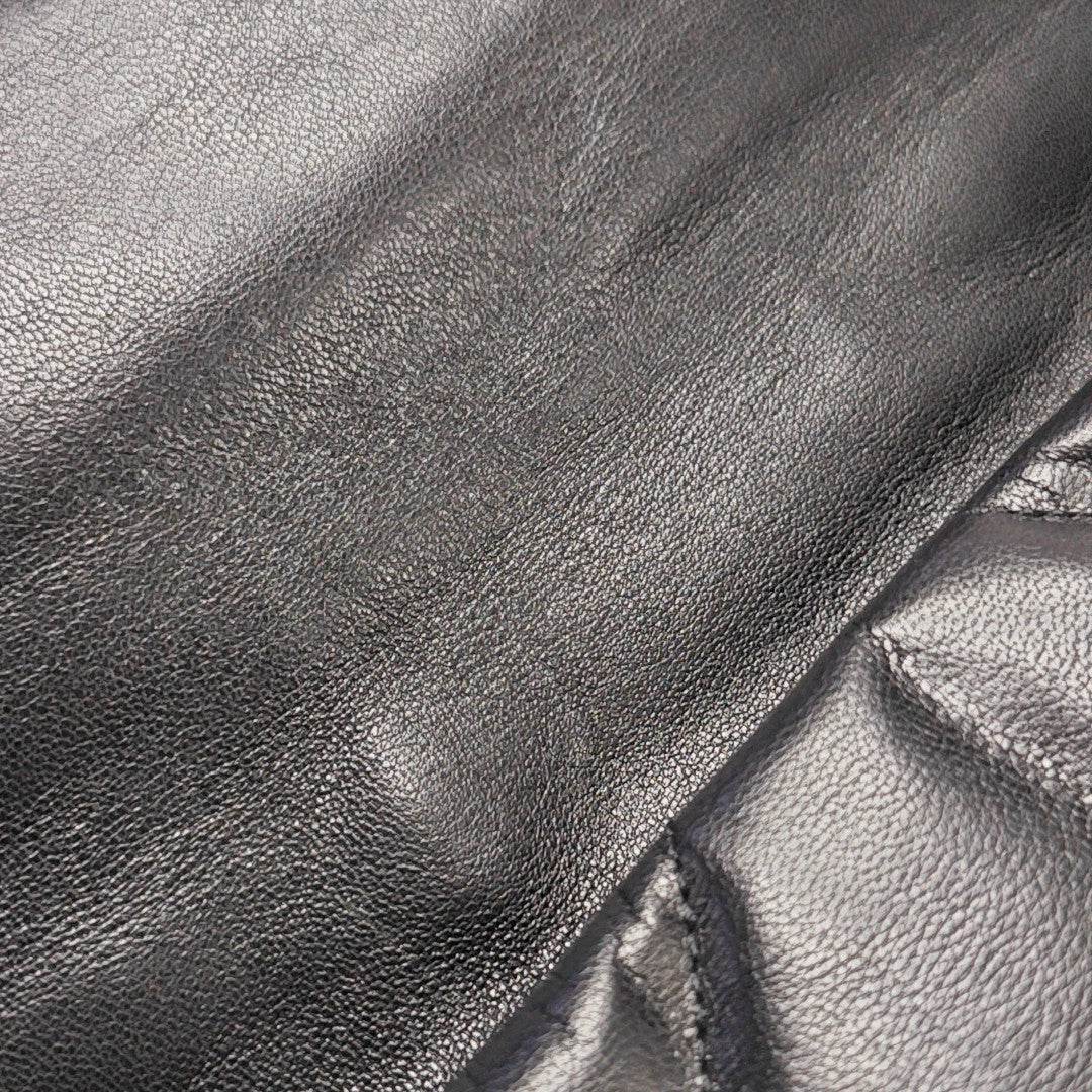 CHANEL 19 Small Quilted Lambskin Black