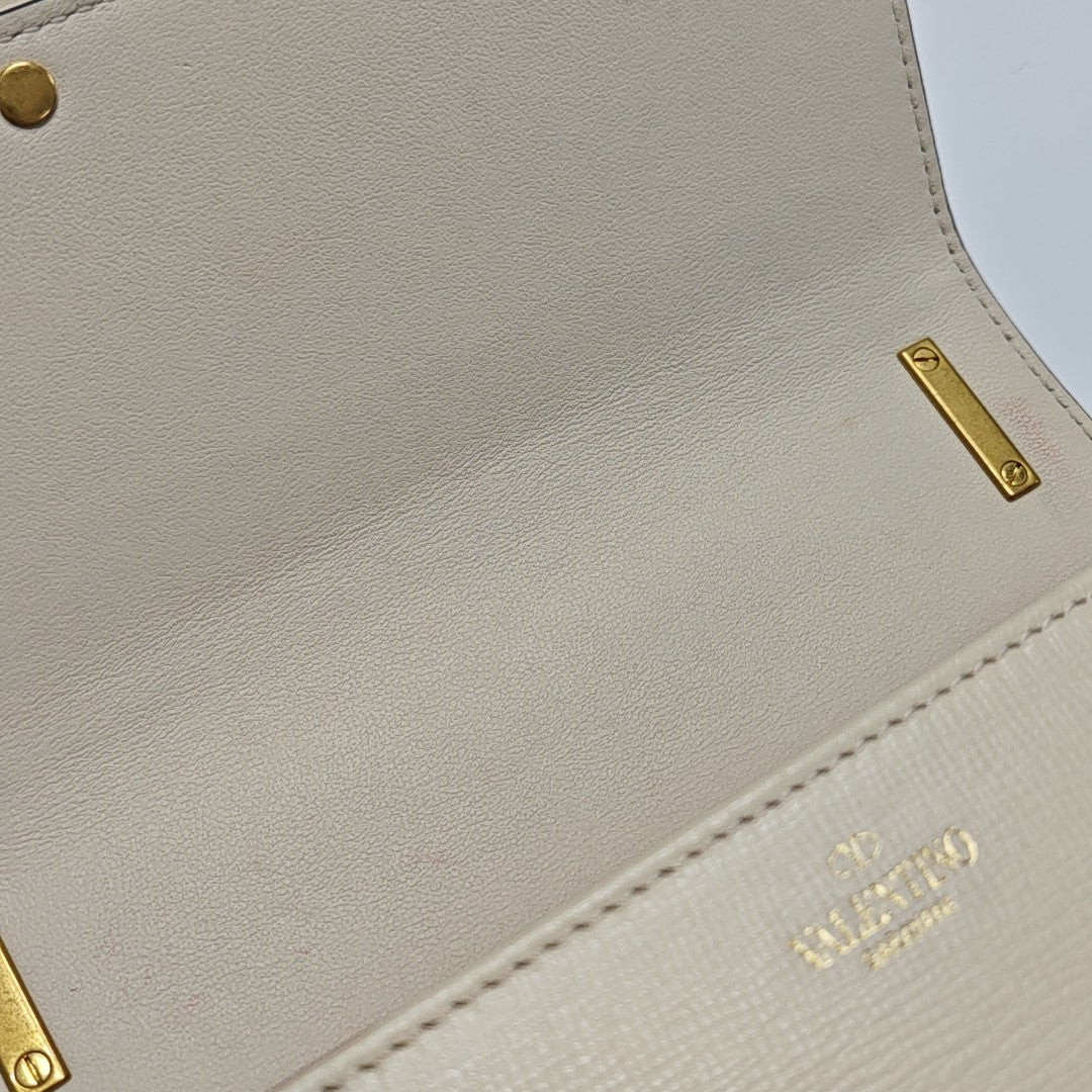 Stud Sign Calfskin White