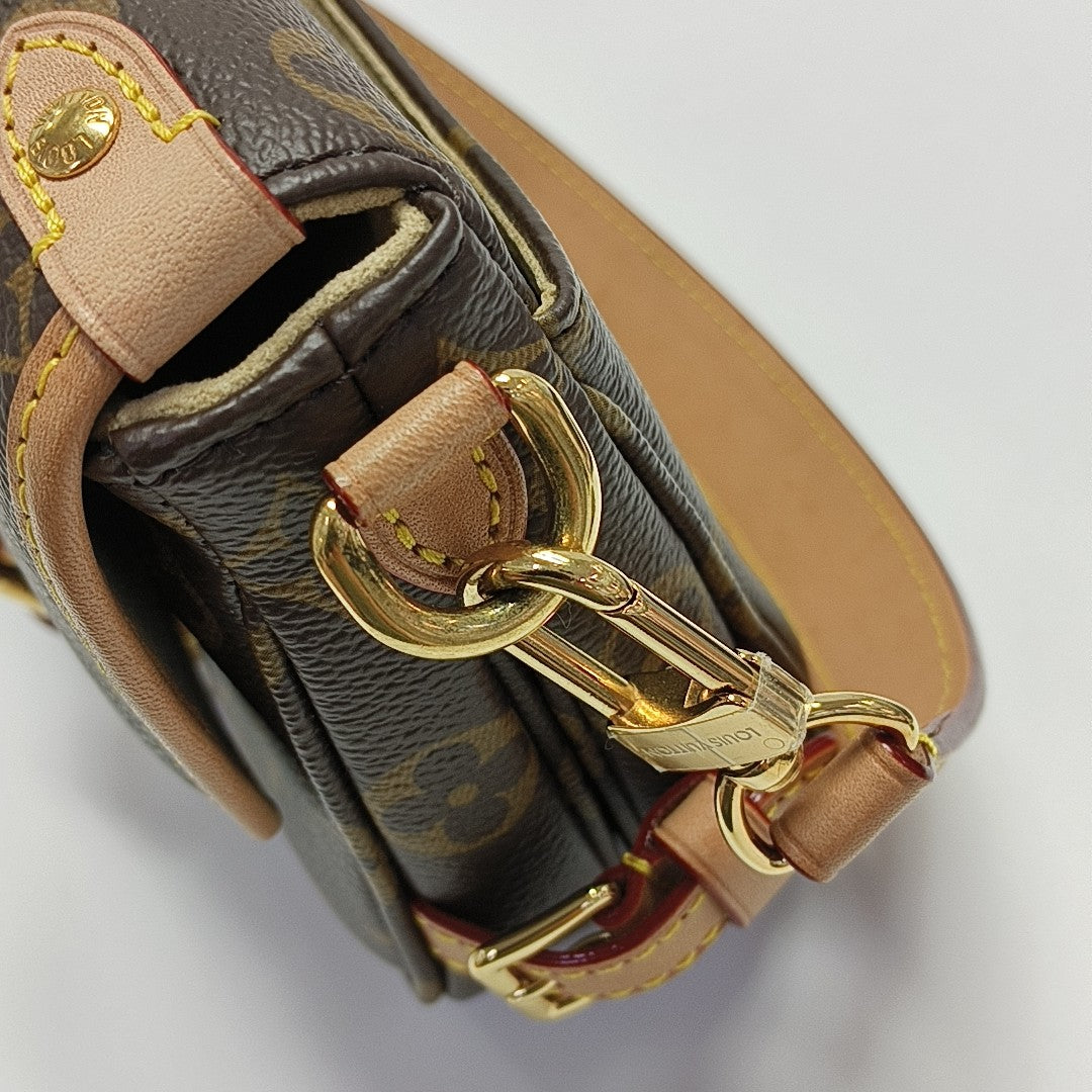 SAUMUR BB Monogram Coated Canvas Brown