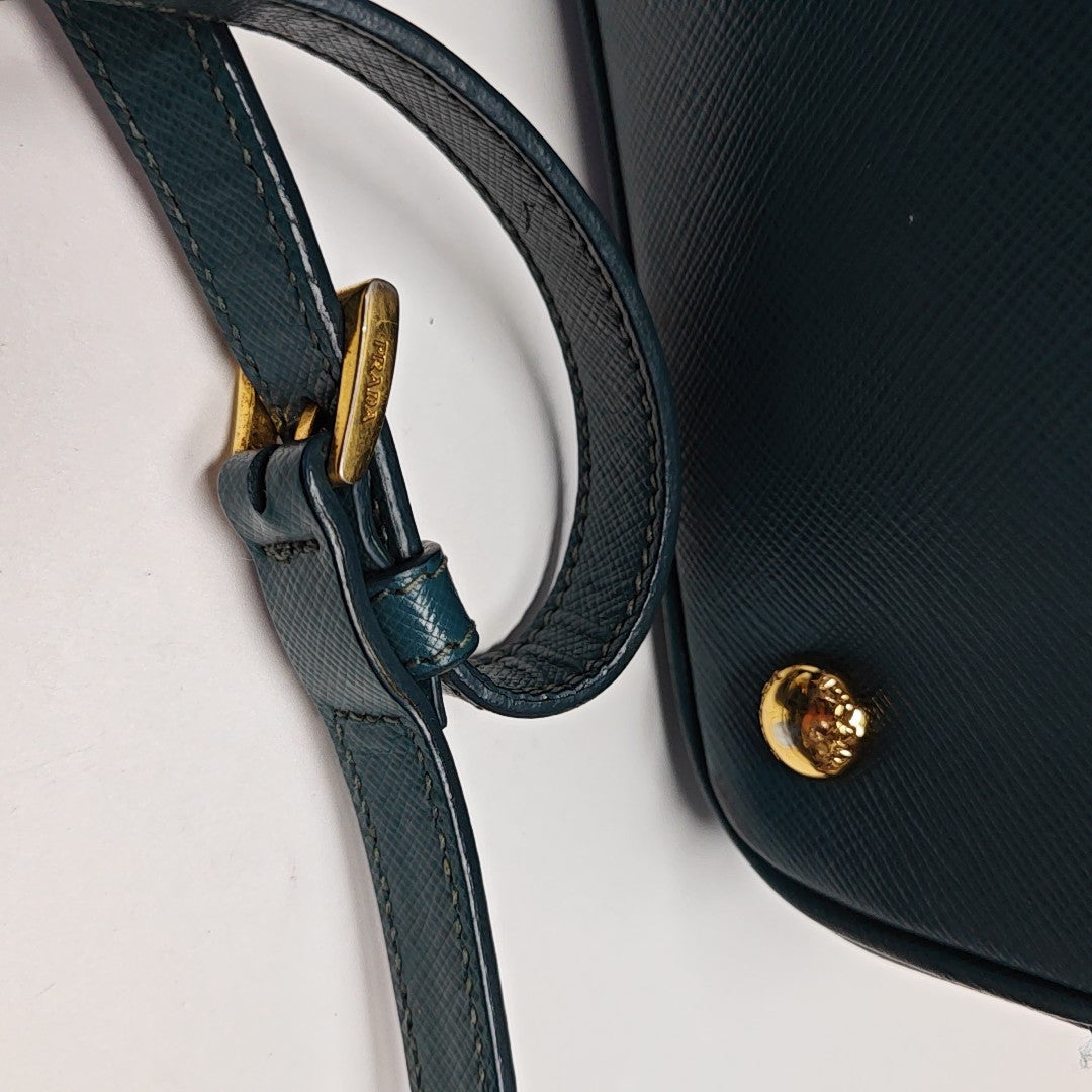 Galleria Medium Saffiano Calfskin Green