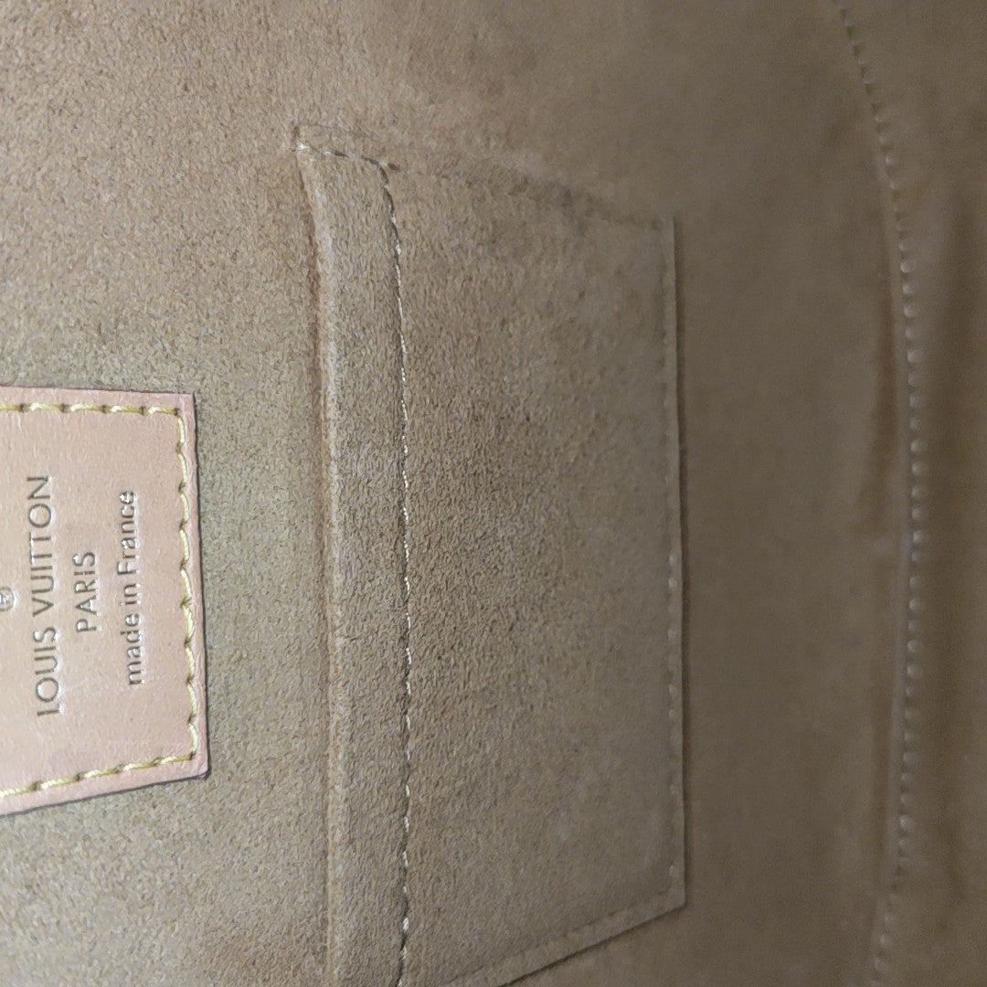BOITE CHAPEAU MM Monogram Coated Canvas Brown