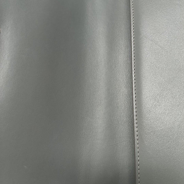30 Montaigne Calfskin Gray