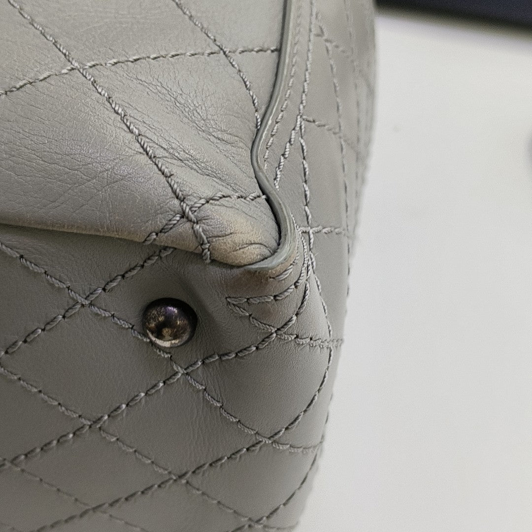 CC POCKET Quilted Calfskin Gray
