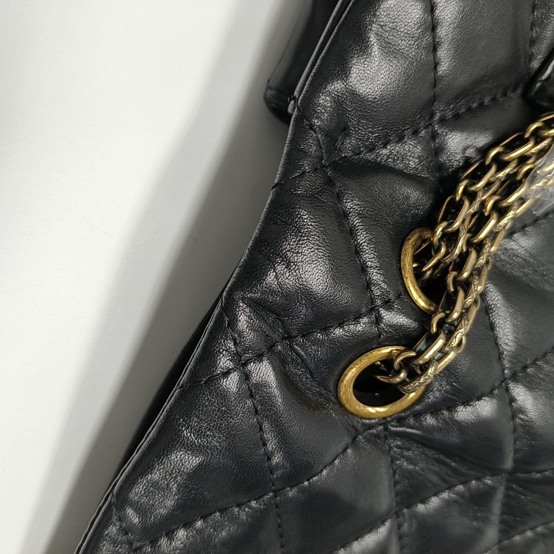2.55 Maxi Quilted Lambskin Black