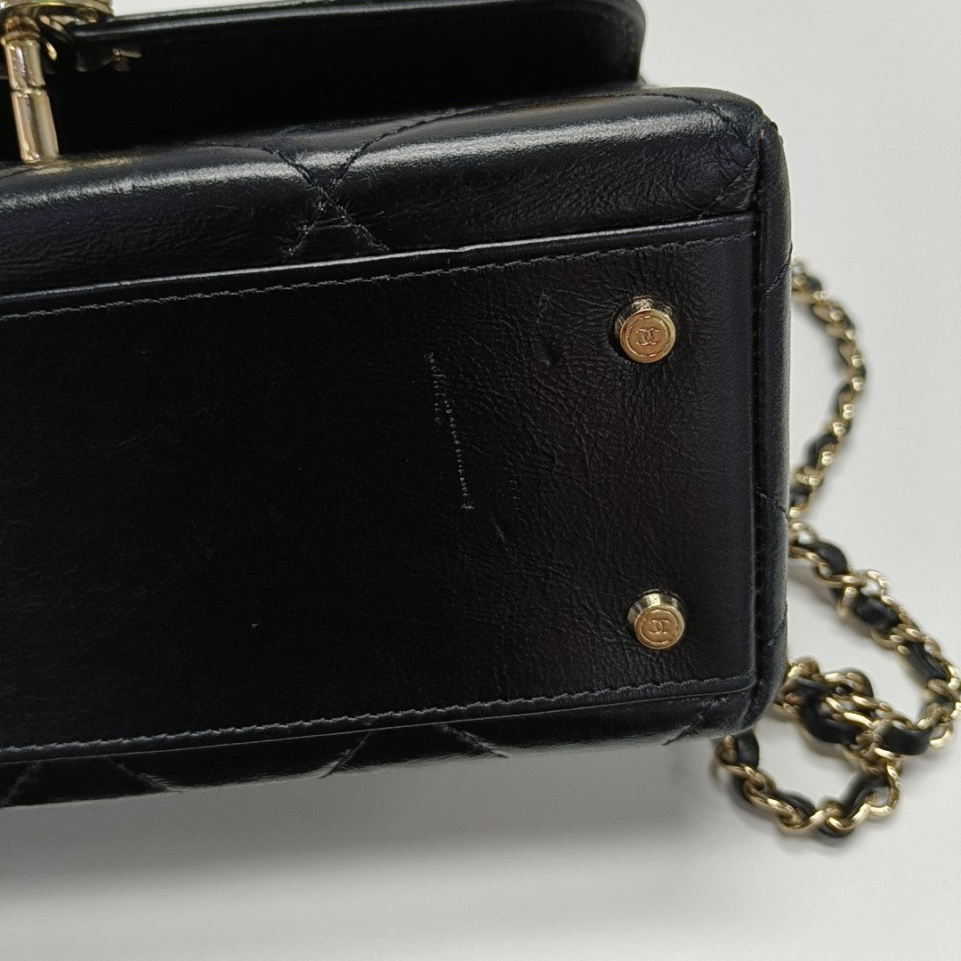 Quilted Calfskin Shoulder Bag Black