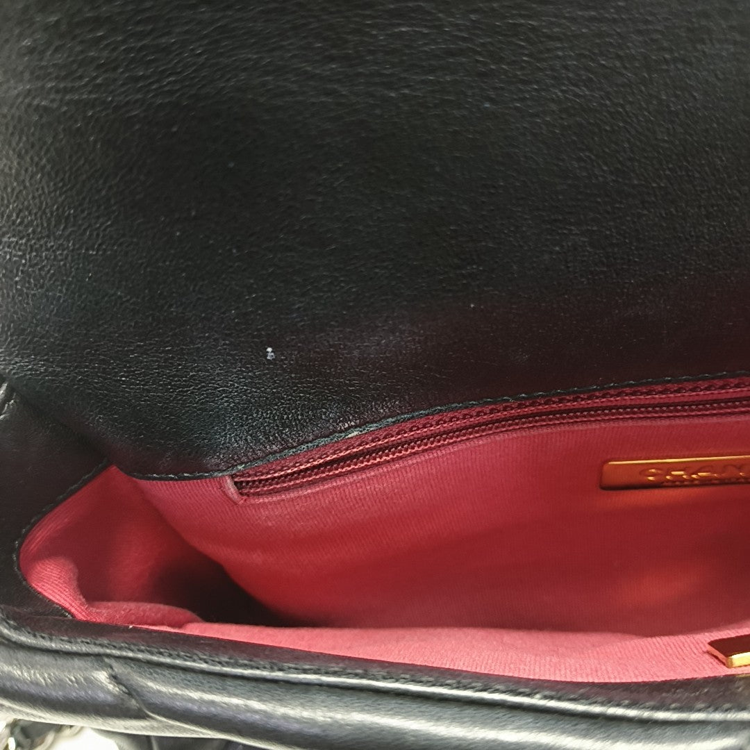 CHANEL 19 Small Quilted Lambskin Black