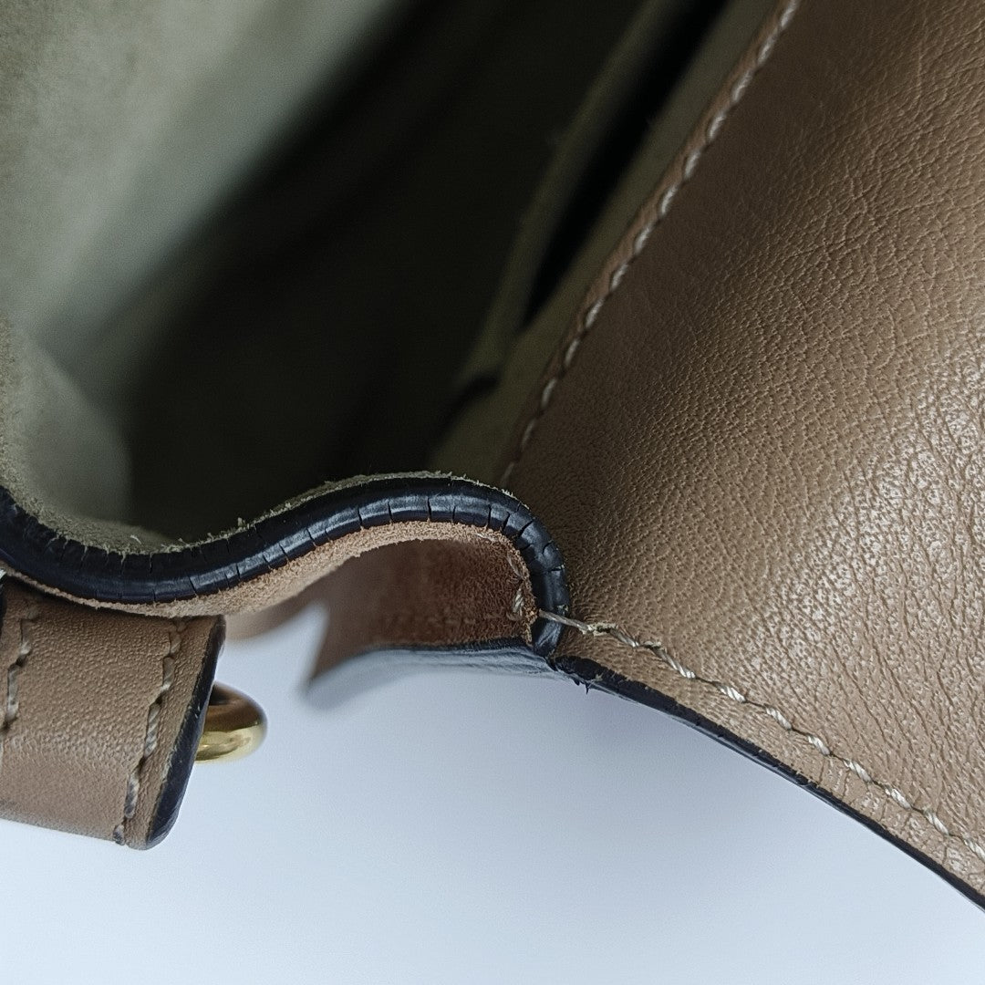 Nile Medium Calfskin Brown