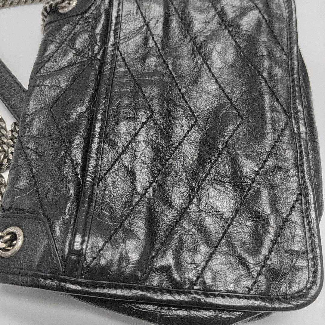 NIKI Small Chevron Calfskin Black