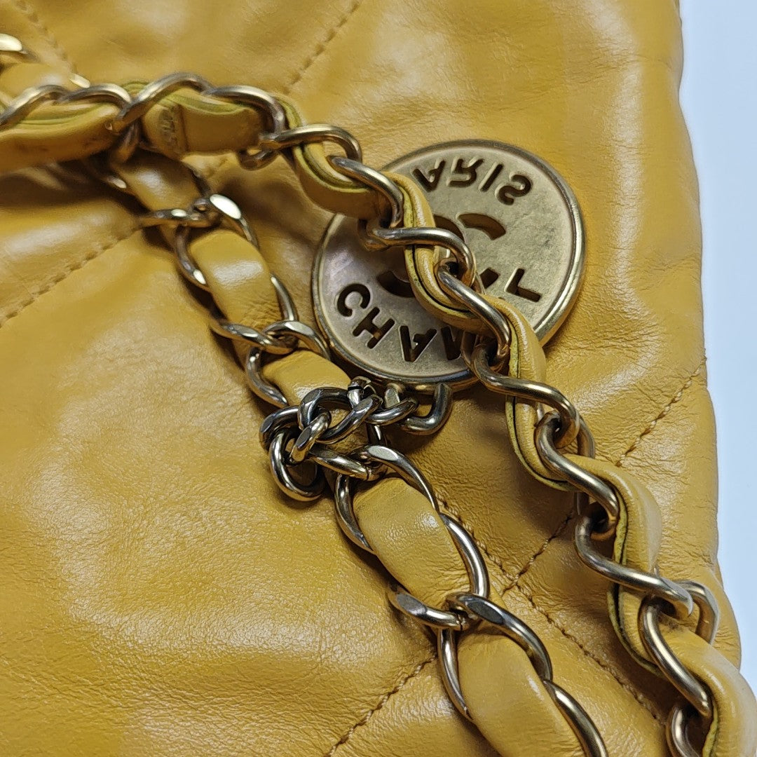 CHANEL 22 Small Quilted Calfskin Yellow