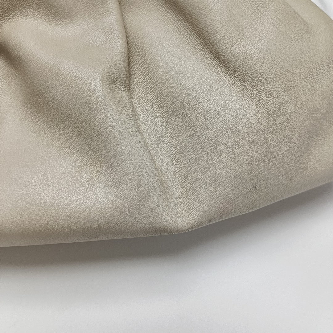 The Pouch Mini Calfskin Beige