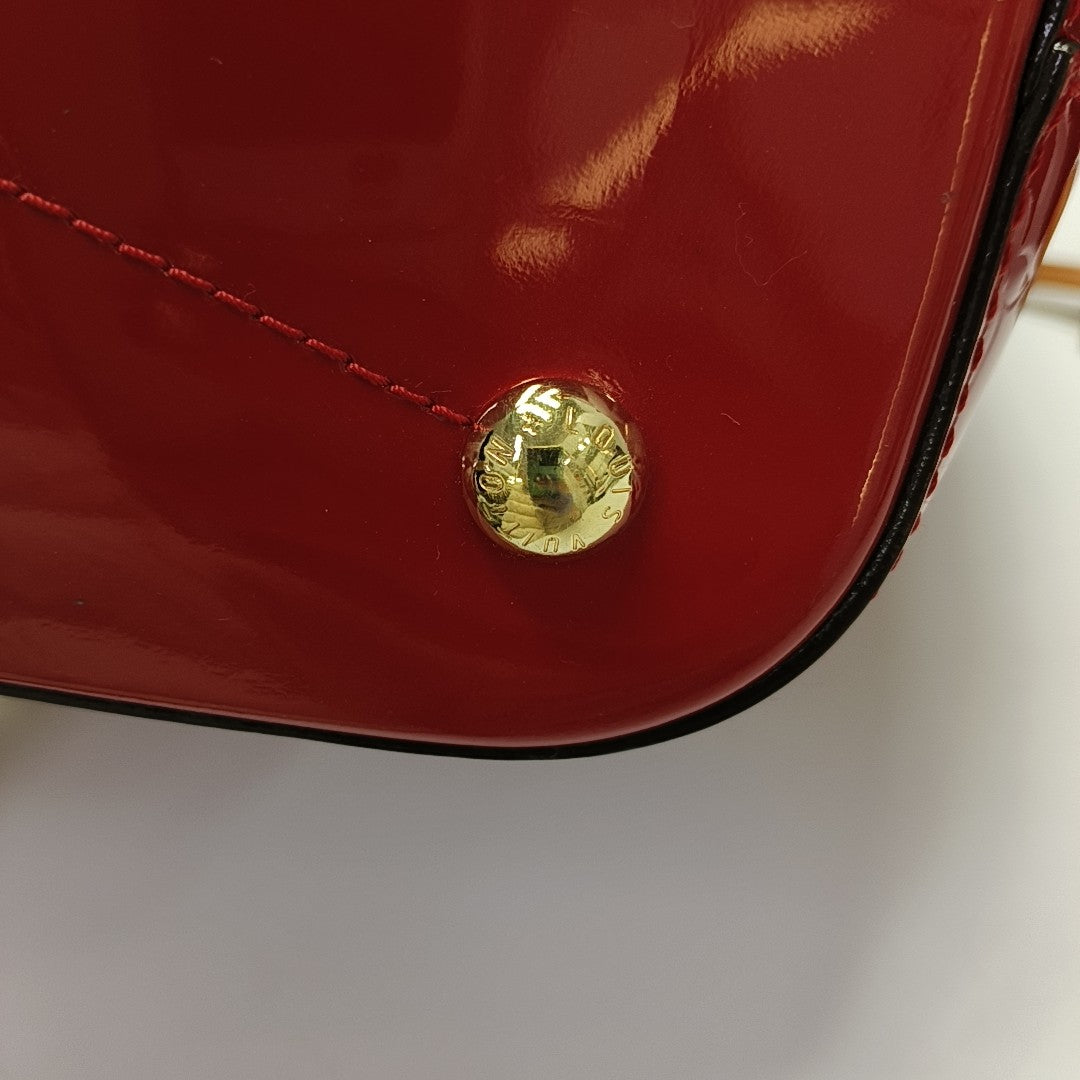MONTEBELLO MM Patent Leather Red