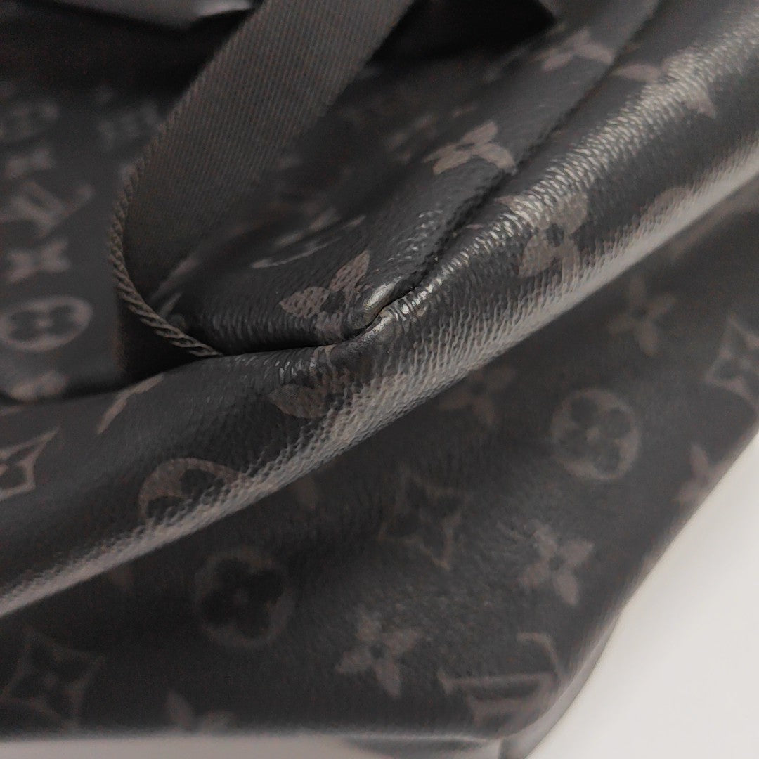 DISCOVERY Monogram Coated Canvas Gray