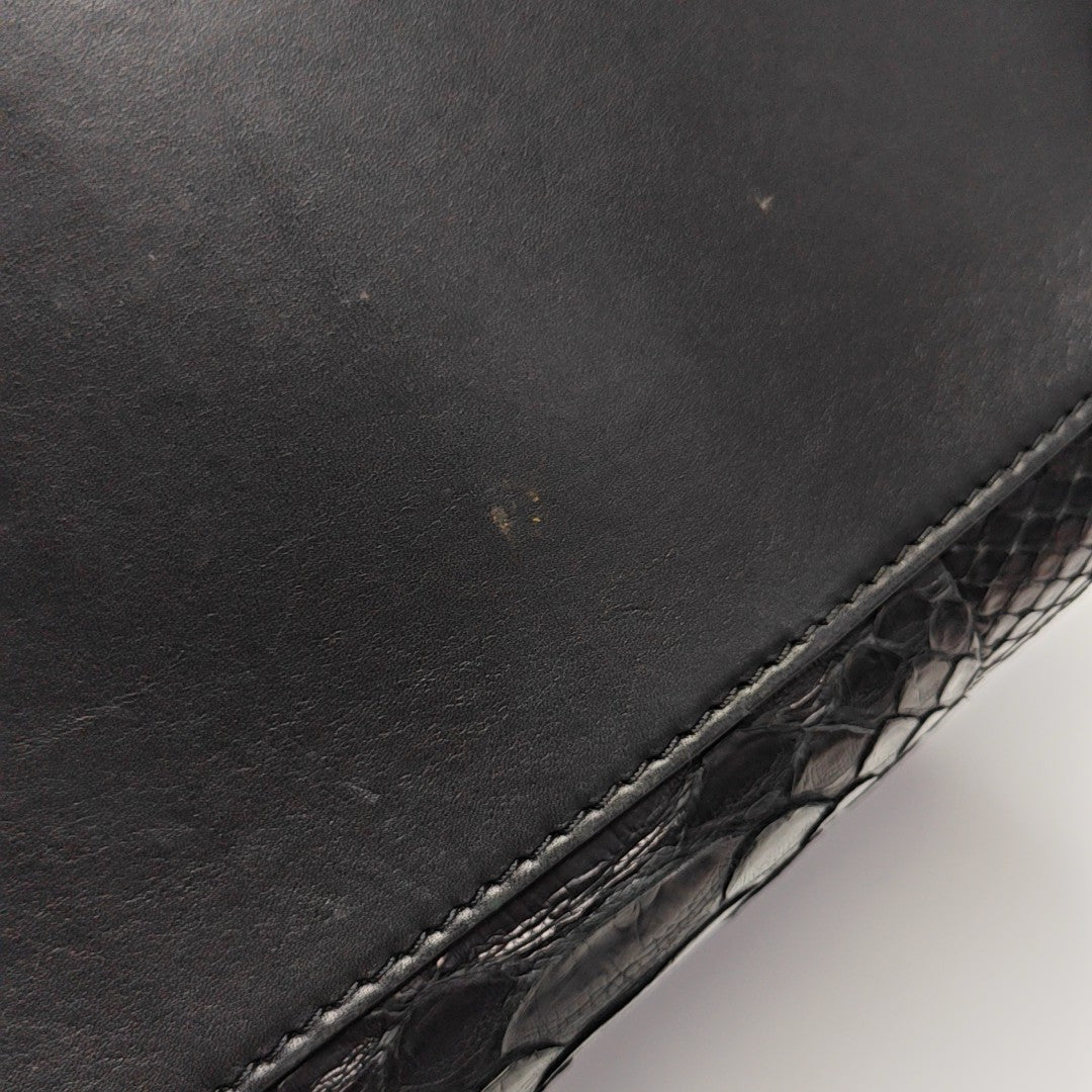 LUGGAGE Mini Python Black