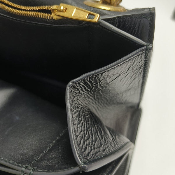 Crush Medium Calfskin Black