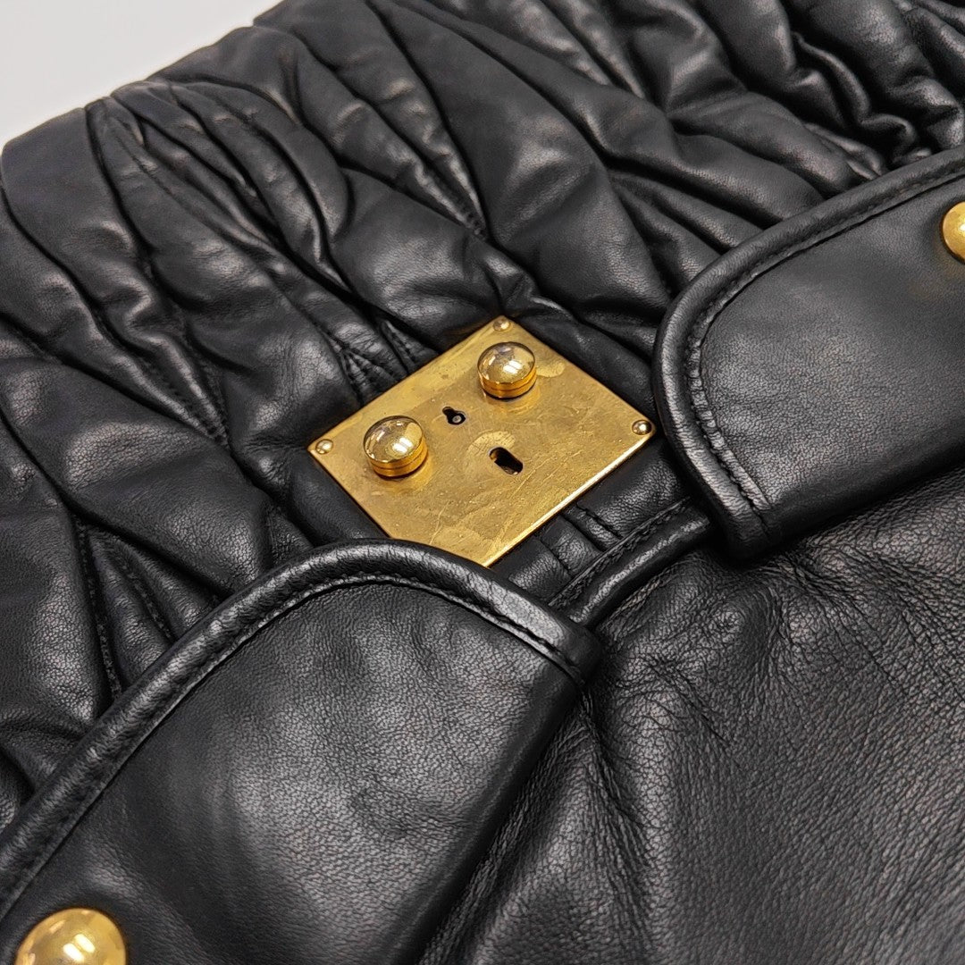 Miu Coffer Quilted Lambskin Black