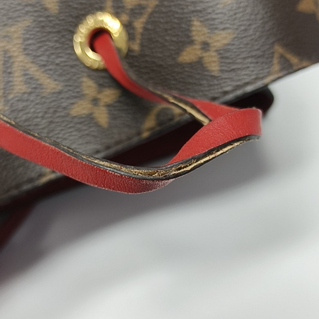 NÉONOÉ MM Monogram Coated Canvas Brown