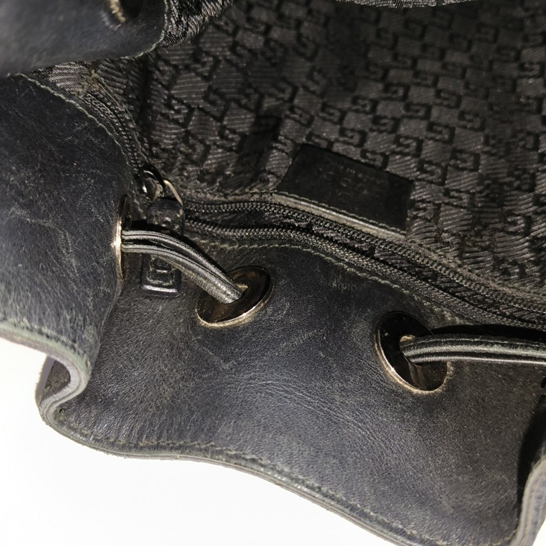 Suede Black