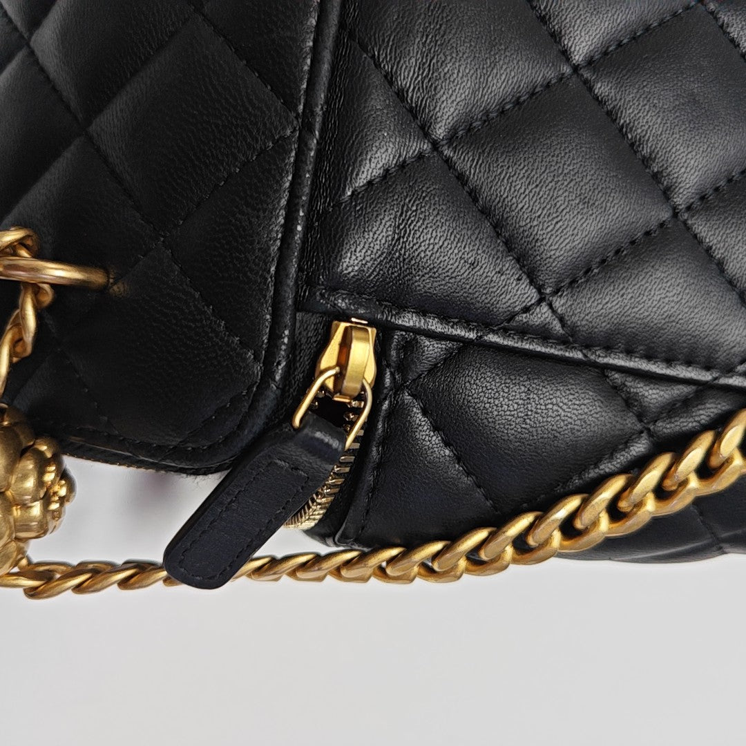 VANITY CASE Small Quilted Lambskin Black