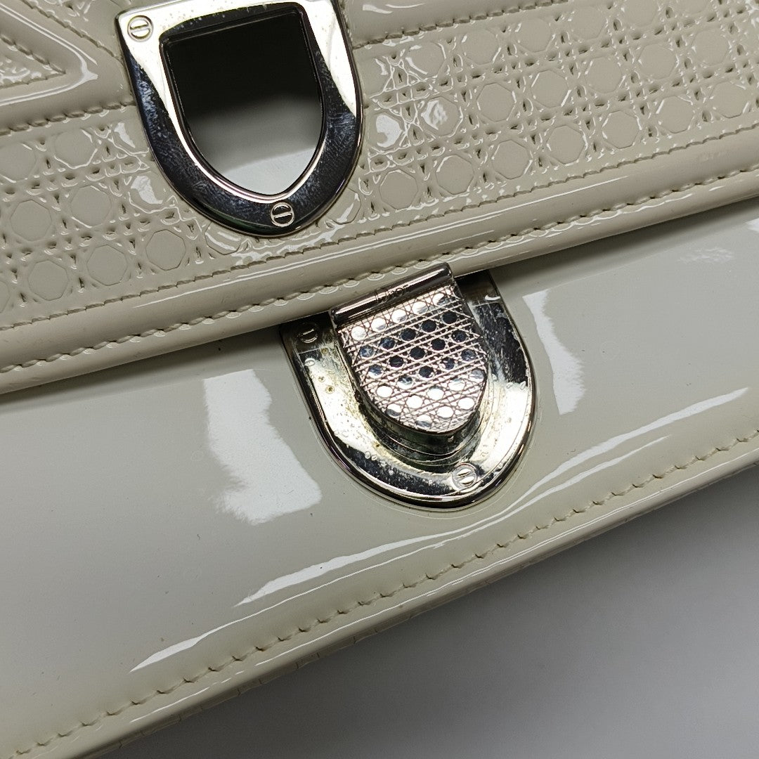 Diorama Small Cannage Calfskin White