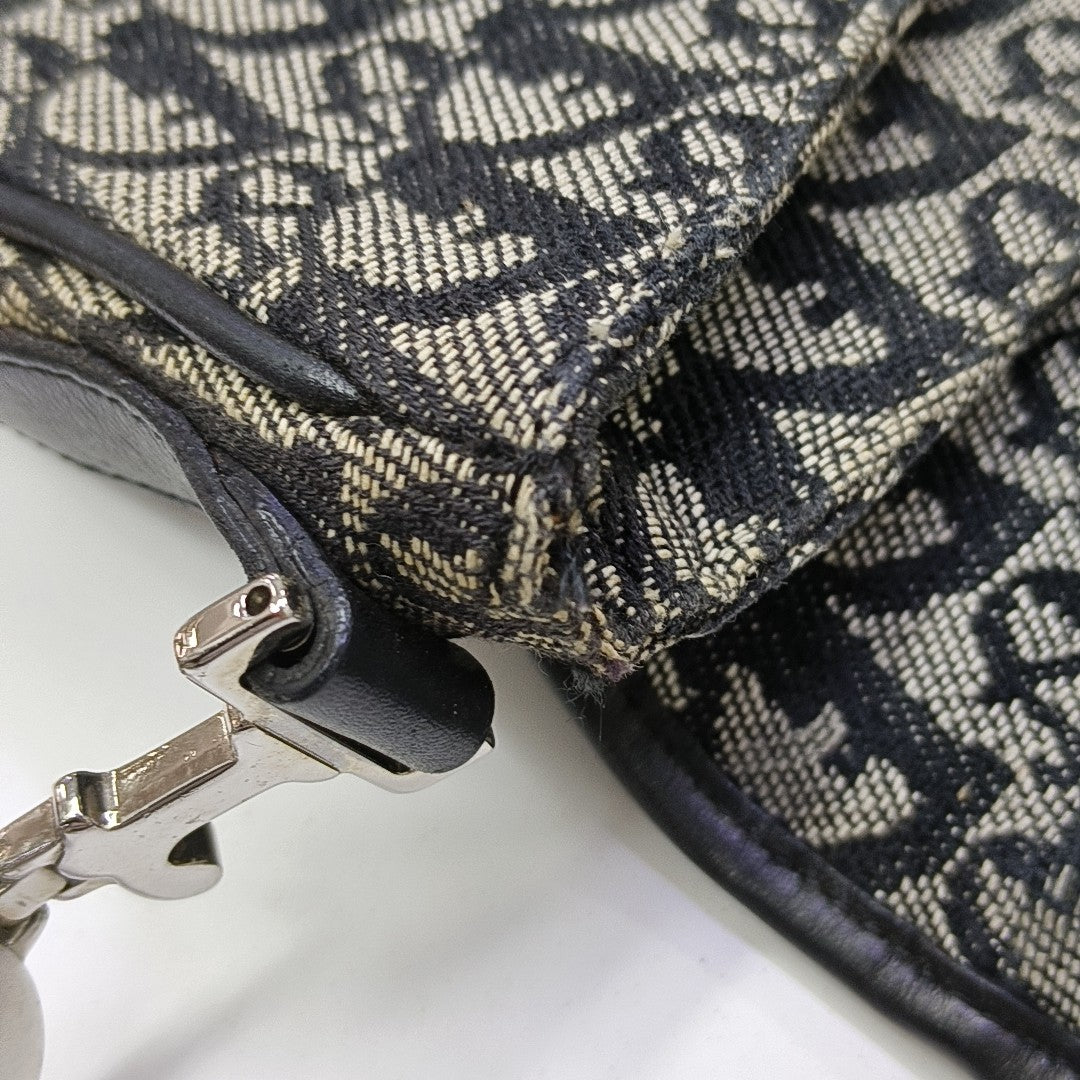 Oblique Canvas Shoulder Bag Black