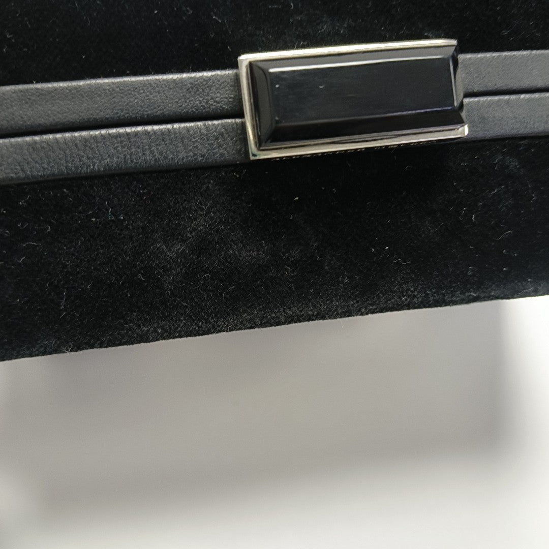 Suede Black