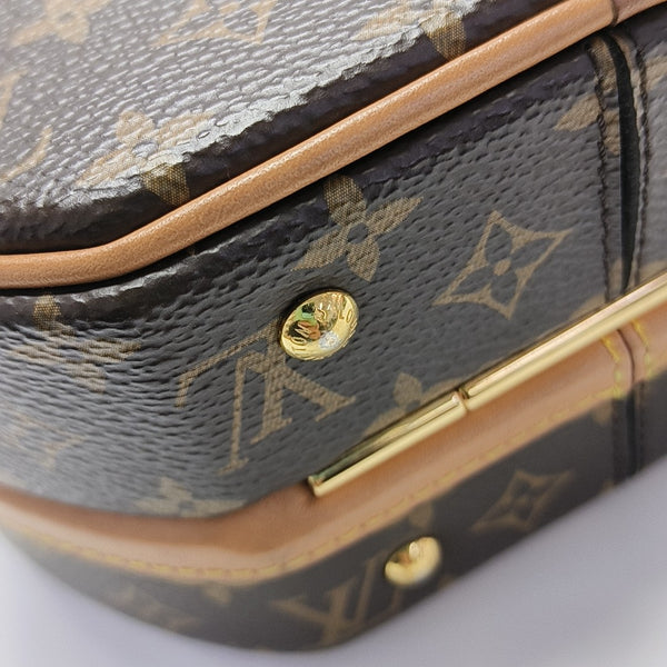 BOITE CHAPEAU PM Monogram Coated Canvas Brown